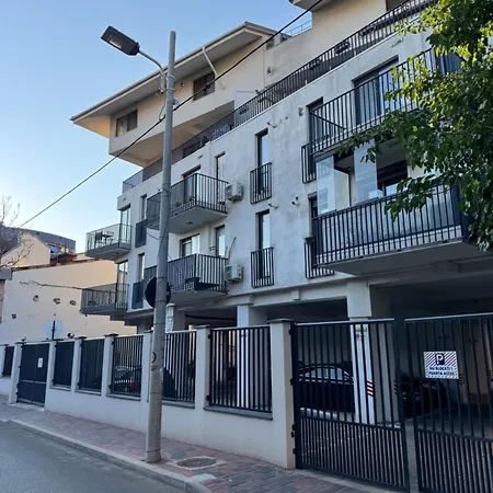 K - New Building & Private Parking Bukarest