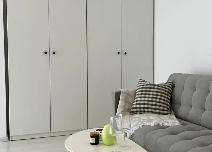 K - New Building & Private Parking