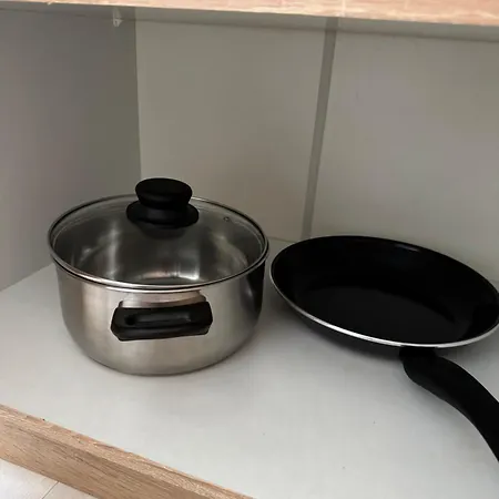 K - New Building & Private Parking *